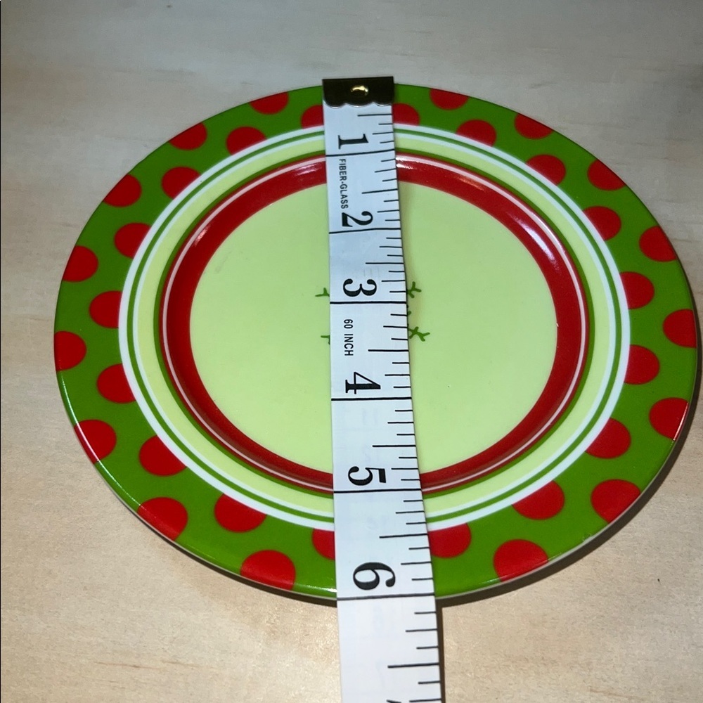 Festive Green and Red Polka Dot Snack Plates - Picture 2 of 3